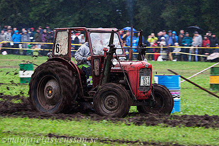 Massey Ferguson 35 på tractor racing